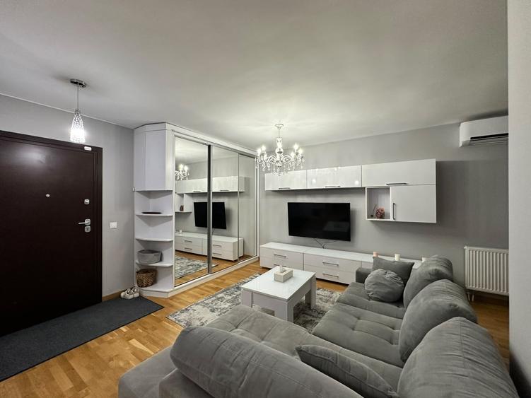 Apartament cu 2 camere decomandat în Parcul Circului