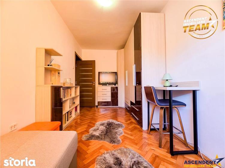 Apartament cu 3 camere, mobilat în Simeria