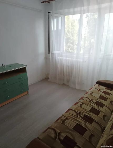 Apartament cu 2 camere semidecomandat în Micro 38