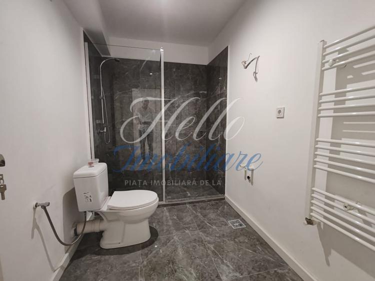 Apartament cu 4 camere semidecomandat în Dâmbul Rotund