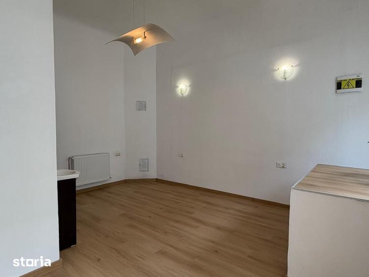 Spațiu comercial, de 23.5 mp, în Ultracentral