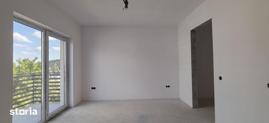 Casă cu 4 camere cu Teren 741 Mp în Apahida