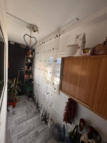 Apartament cu 3 camere decomandat, mobilat în Lăpuș