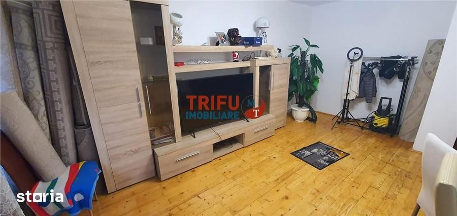 Apartament cu 3 camere decomandat, mobilat în Tolstoi