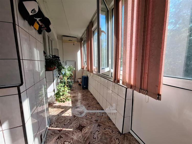 Apartament cu 2 camere decomandat, mobilat în Podu Roș