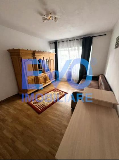 Apartament de inchiriat cu 3 camere, Gara - 2