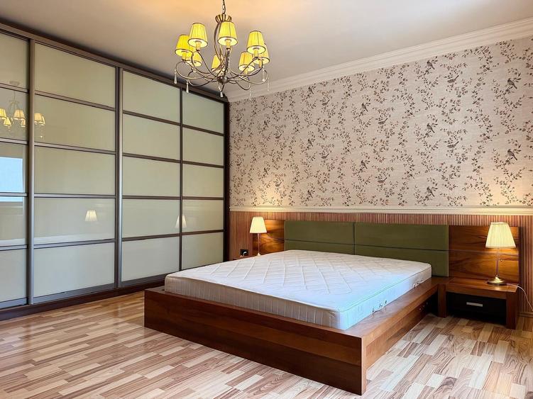 Apartament cu 3 camere decomandat în Grădina Icoanei