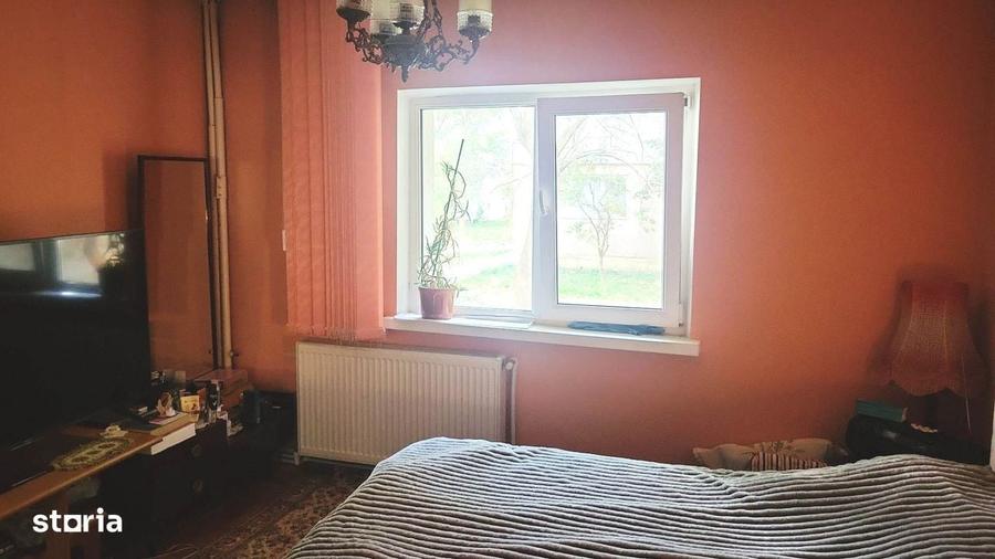 Apartament cu 3 camere decomandat în Micro 3