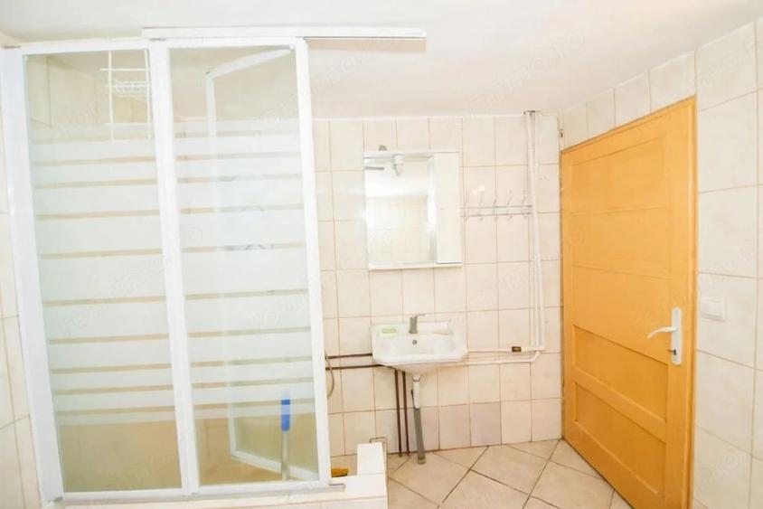 Casă cu 3 camere cu Teren 742 Mp în Ștefănești