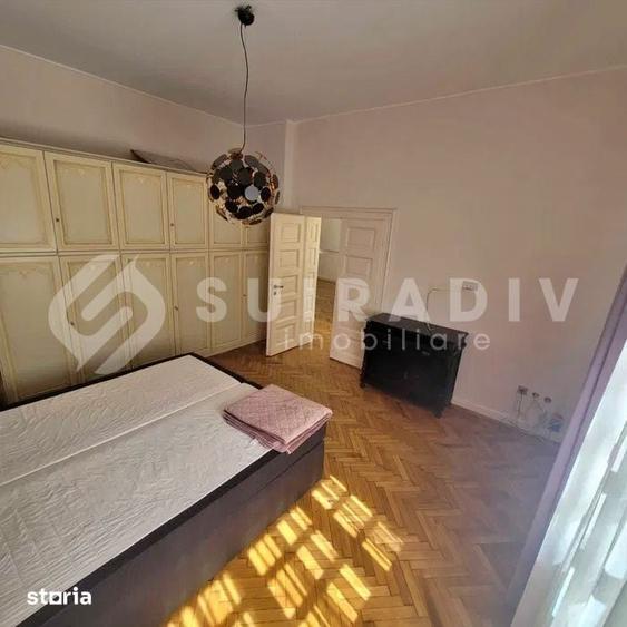 Casă cu 5 camere cu Teren 300 Mp în Central