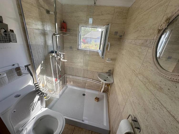 Teren de 3500 mp, în Vadu