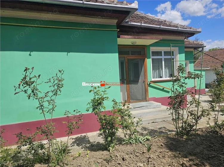 Casă cu 3 camere în Nord