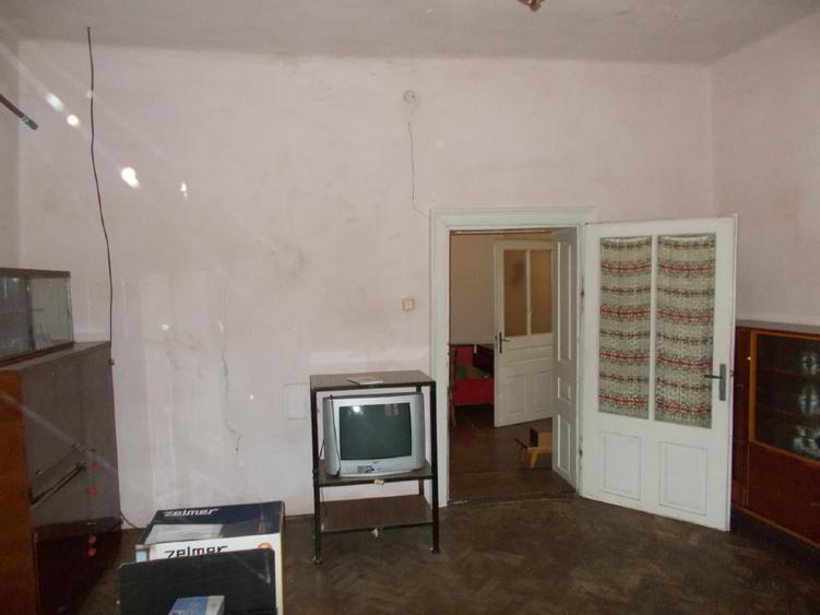 Casă individuală cu 3 camere cu Teren 2324 Mp în Săcălaz