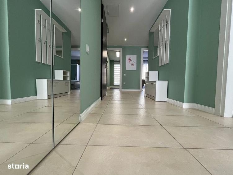 Apartament cu 4 camere decomandat în Pipera