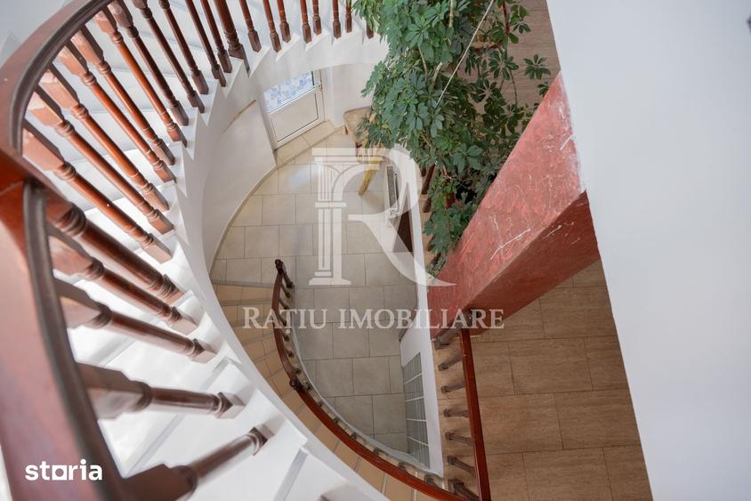 Casă cu Teren 720 Mp în Sânmartin