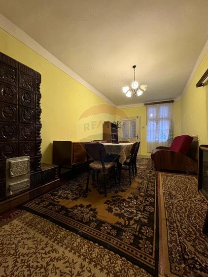 Apartament cu 4 camere nedecomandat în Ultracentral