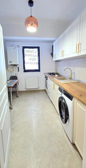 Apartament cu 2 camere decomandat în Valea Adâncă