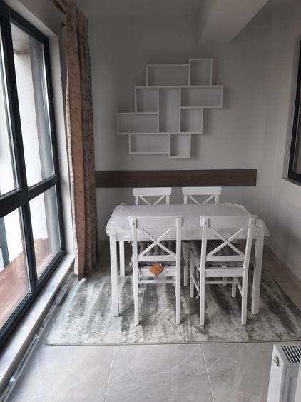 Apartament cu 2 camere decomandat, mobilat în Carrefour