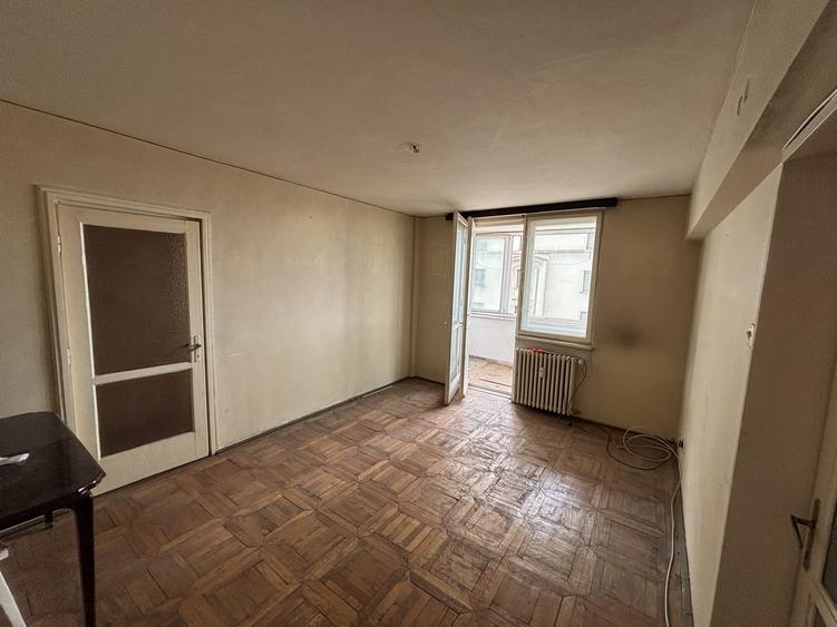 Apartament cu 2 camere semidecomandat în Gara de Nord