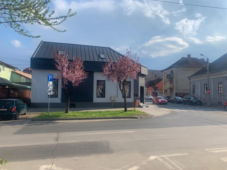 Spațiu comercial, de 105 mp, în Central