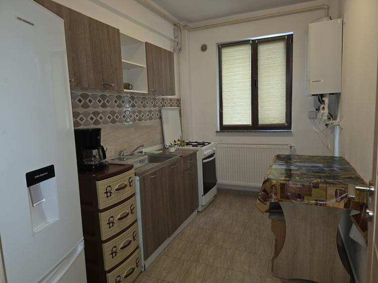 Apartament cu 2 camere decomandat în Trivale
