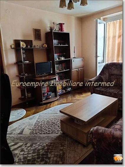 Apartament 3 camere de vanzare zona Abator - 2
