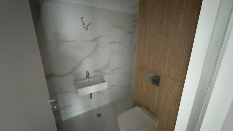 Apartament cu 3 camere semidecomandat în 13 Septembrie