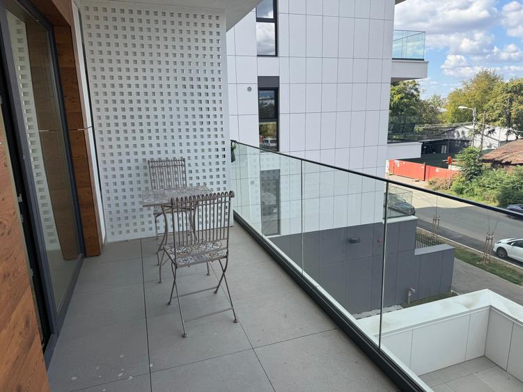 Apartament cu 2 camere în Străulești