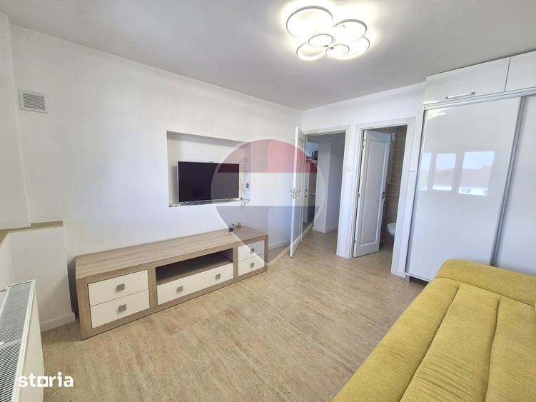 Apartament cu 2 camere decomandat, mobilat în Central