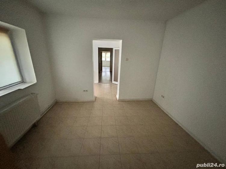 Spațiu comercial, de 90 mp, în Central