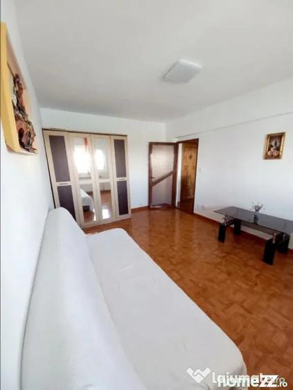 Apartament cu 2 camere decomandat în Faleză