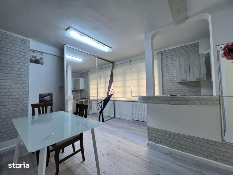 Spațiu comercial, de 54 mp, în Central