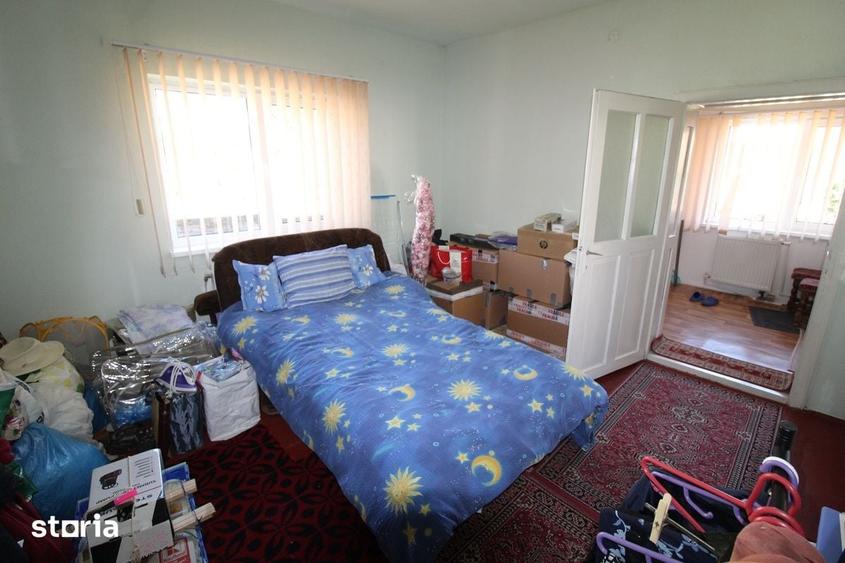 Casă cu 4 camere cu Teren 232 Mp în Central