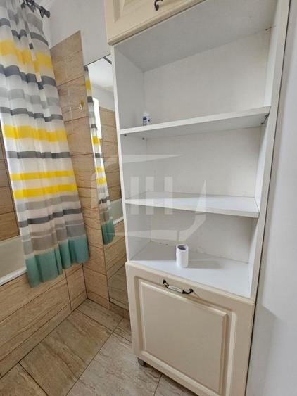 Apartament cu 3 camere decomandat, mobilat în Între Lacuri
