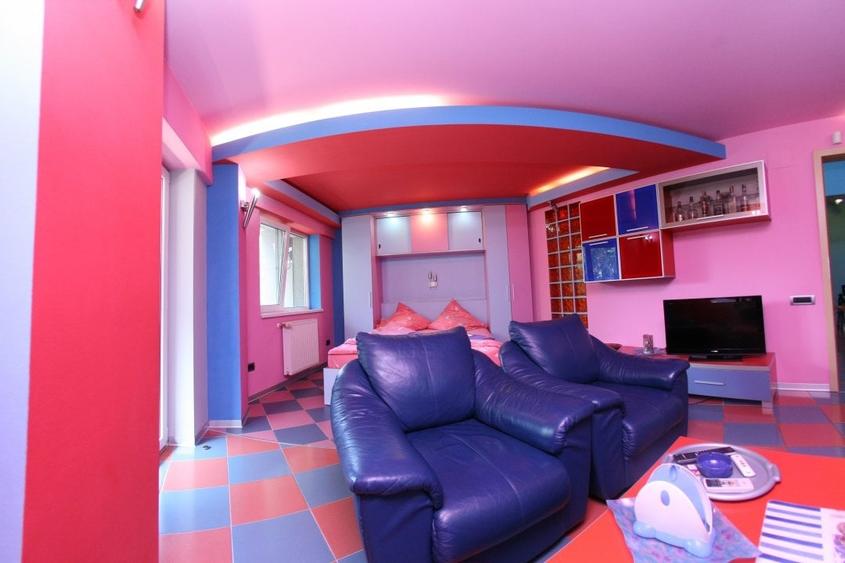Apartament cu 4 camere decomandat, mobilat în Complex Studențesc