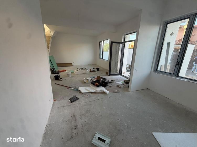 Casă cu 3 camere cu Teren 100 Mp în Central