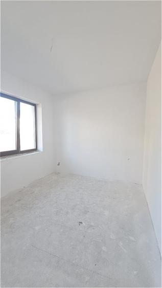 APARTAMENT 3 CAMERE | 102 MP UTILI | GARAJ 24 MP | CURTE 150 MP - 4