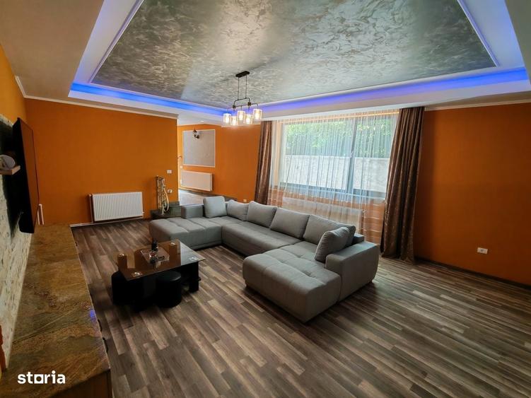 Casă cu 3 camere cu Teren 300 Mp în Central