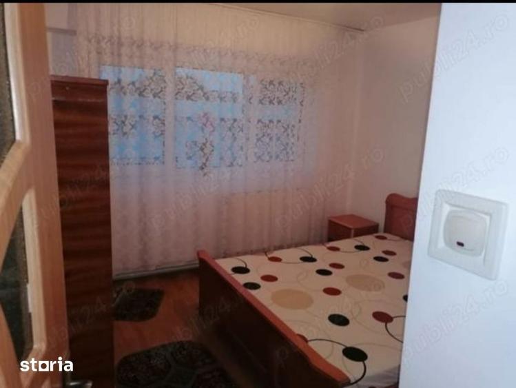 Apartament cu 2 camere decomandat în Școlilor