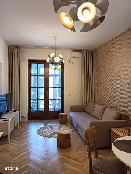 Apartament cu 3 camere, mobilat în Floreasca