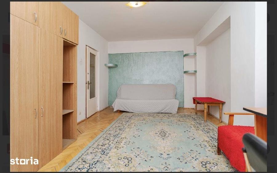Apartament cu 3 camere decomandat în Canta