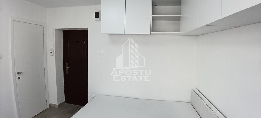 Garsonieră decomandată, mobilată în Lipovei
