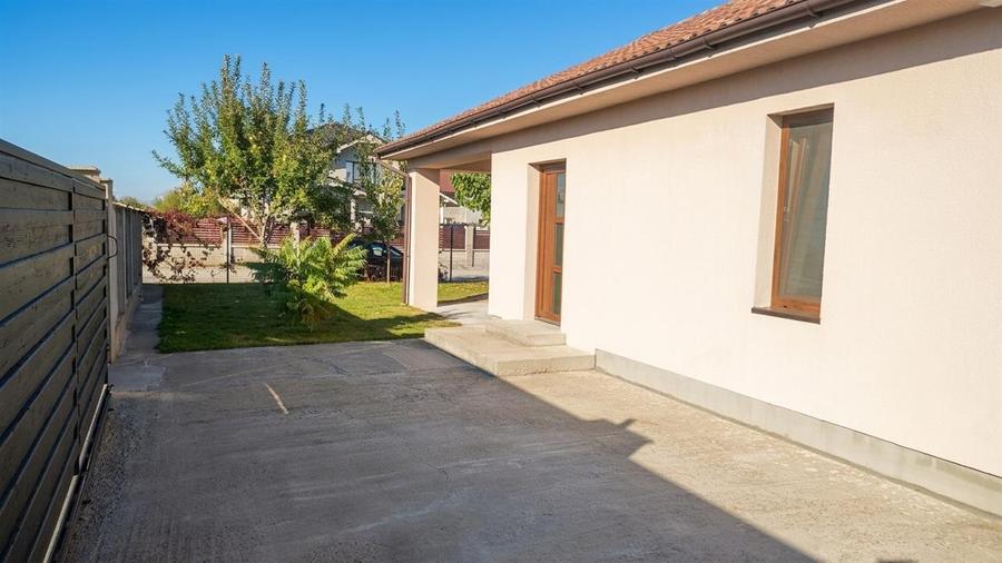 Casă cu 2 camere cu Teren 490 Mp în Nufărul