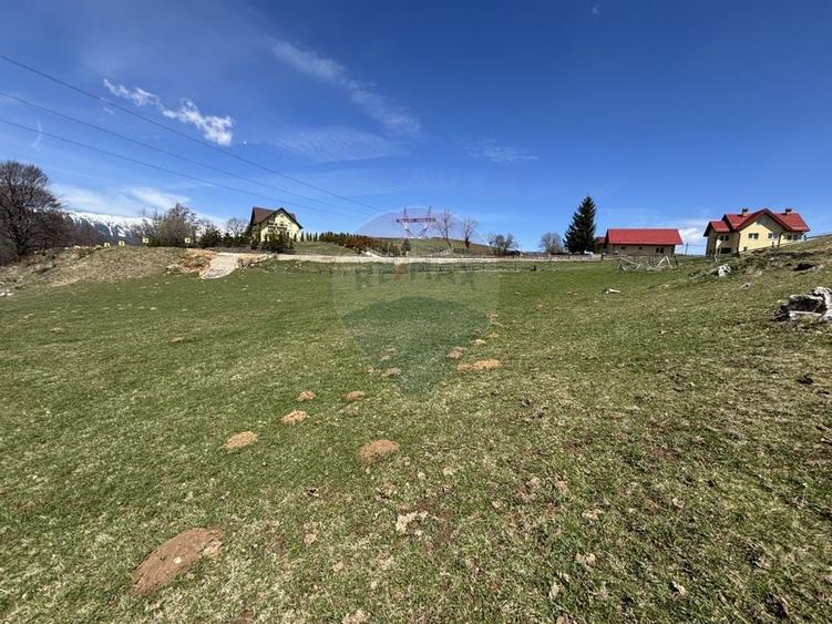 Teren agricol de 1776 mp, în Fundata