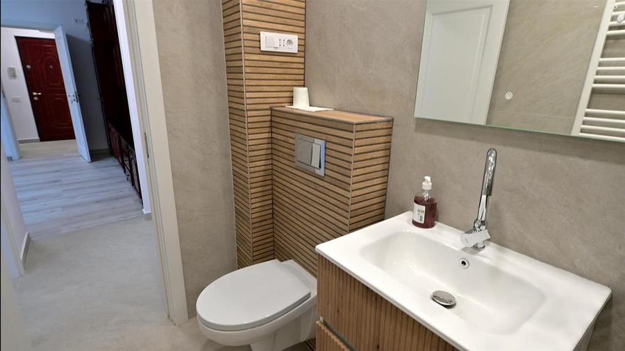 Apartament cu 2 camere semidecomandat în Ultracentral