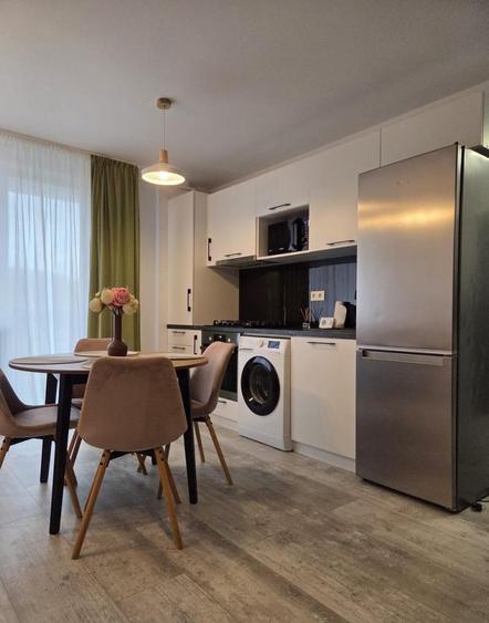 Apartament cu 2 camere semidecomandat, mobilat în Florești — fotografia 2