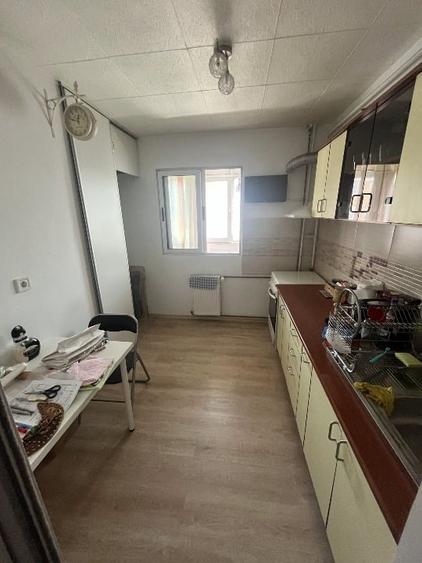 Apartament cu 2 camere decomandat, mobilat în Rahova