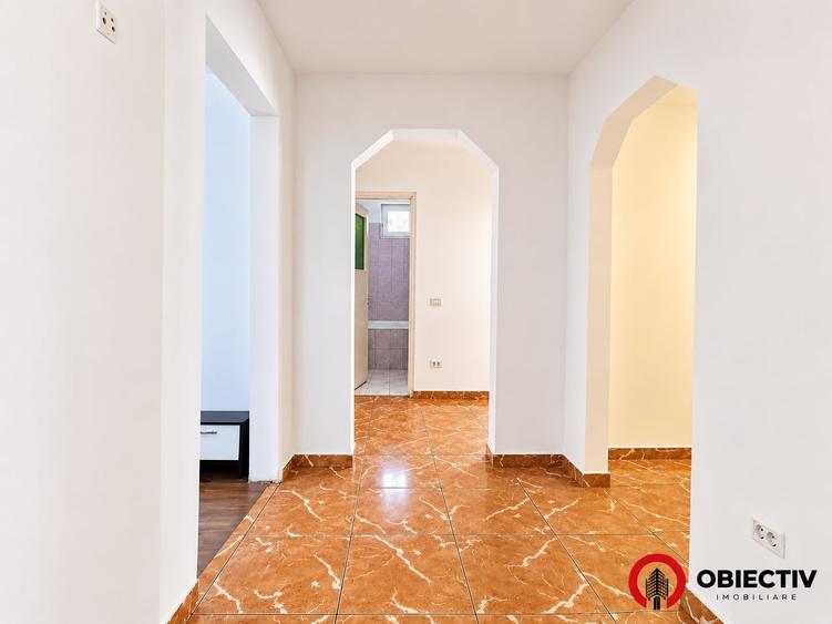 Apartament cu 3 camere decomandat în Dărmănești