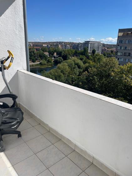 Apartament cu 2 camere decomandat în Exterior Vest