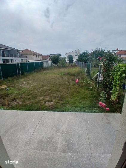 Casă cu 4 camere cu Teren 400 Mp în Dumbrăvița